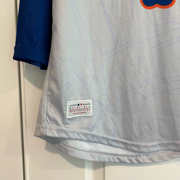 SportsCrate Limited Edition New York Mets Two Tone Longsleeve Size Medium - Picture 2 of 8